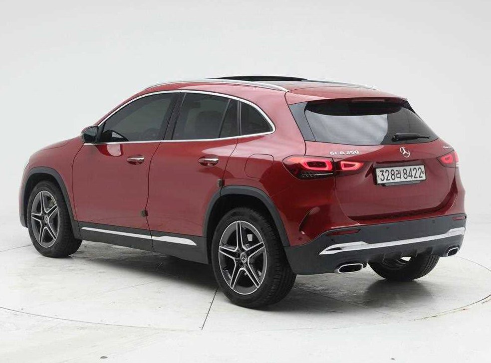 벤츠 GLA 클래스 GLA250 4MATIC 사진 4