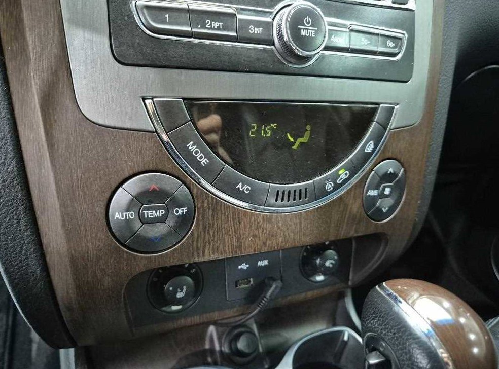 KG모빌리티(쌍용)  렉스턴 2.0  2WD RX7 사진 16