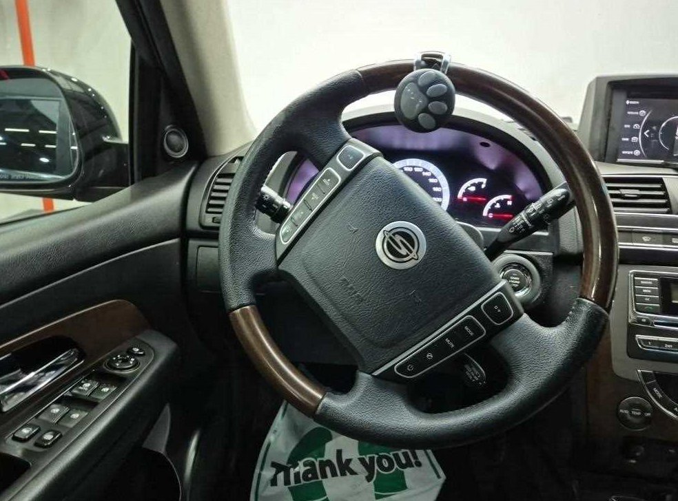 KG모빌리티(쌍용)  렉스턴 2.0  2WD RX7 사진 9