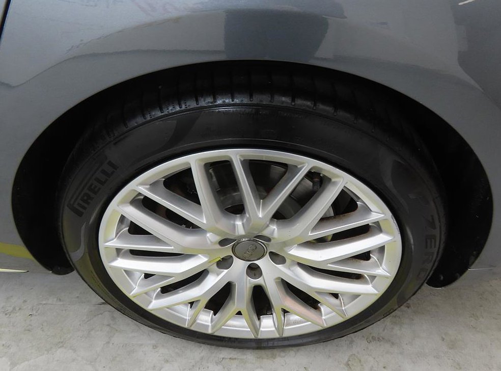 아우디 A8 60 TDI 콰트로 LWB 사진 20