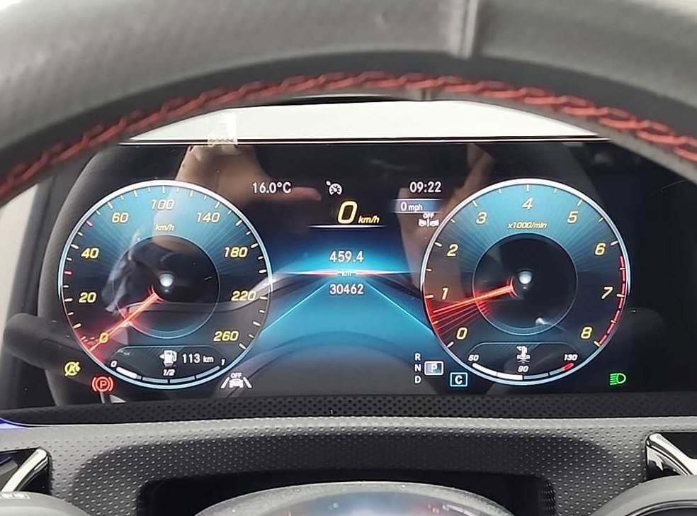 벤츠 A 클래스 A250 4MATIC 세단 사진 5