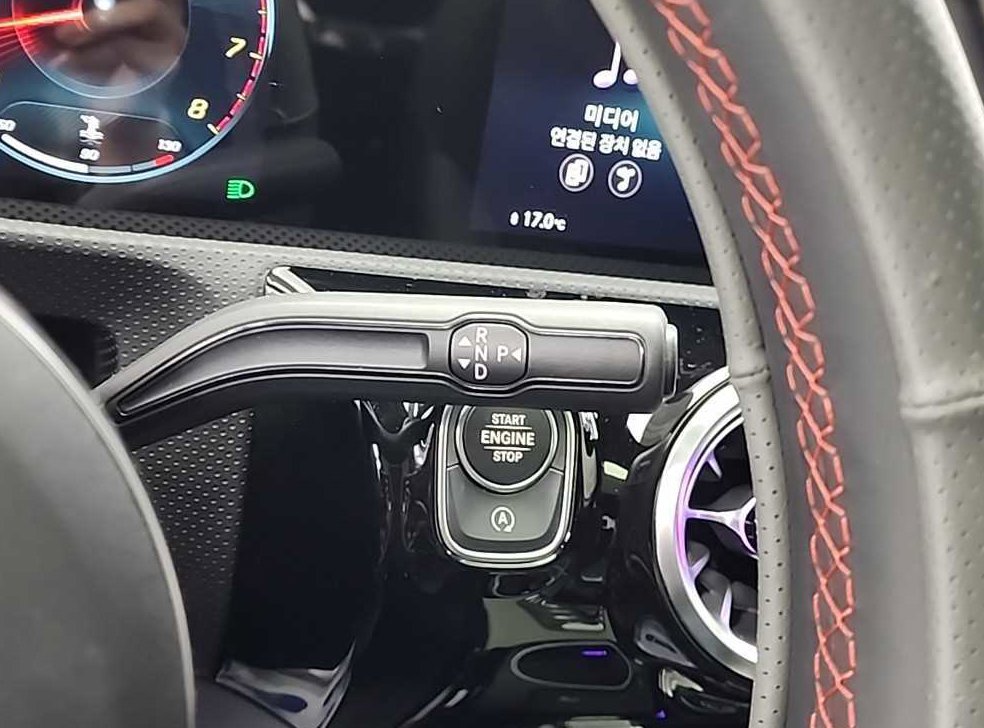 벤츠 A 클래스 A250 4MATIC 세단 사진 7
