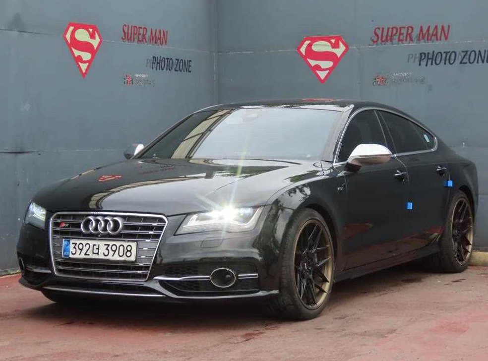 아우디 S7 4.0 TFSI  콰트로