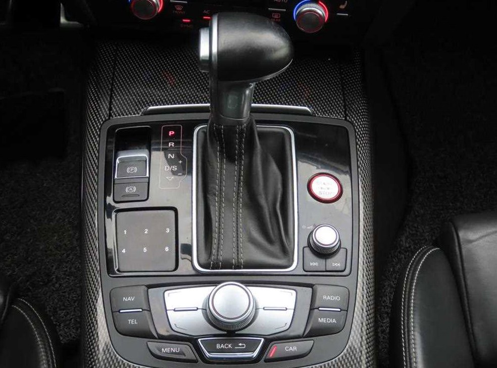 아우디 S7 4.0 TFSI  콰트로 사진 12