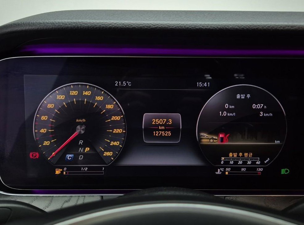 벤츠 E 클래스 E300 4MATIC 아방가르드 사진 6