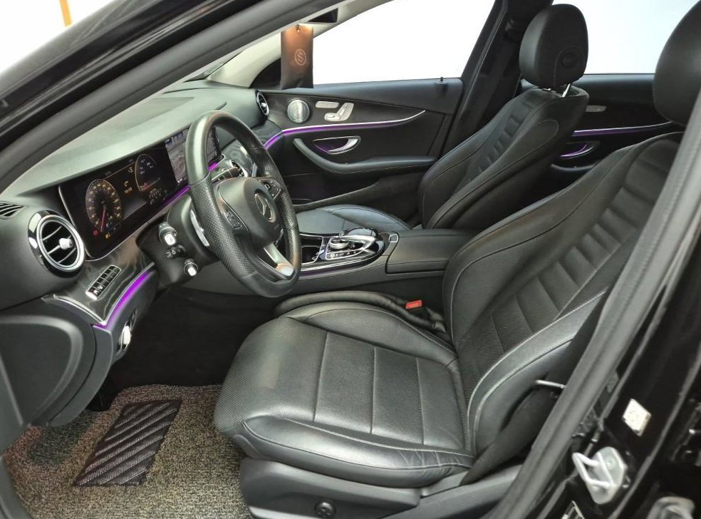 벤츠 E 클래스 E300 4MATIC 아방가르드 사진 8