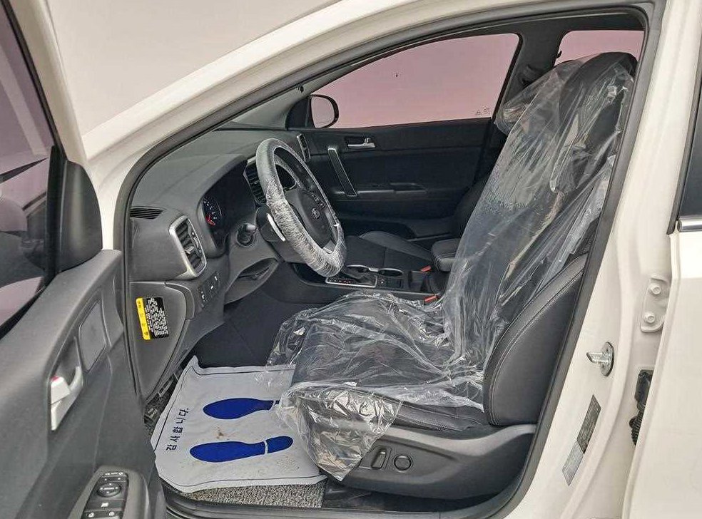 기아 스포티지 2.0 디젤 2WD 사진 11