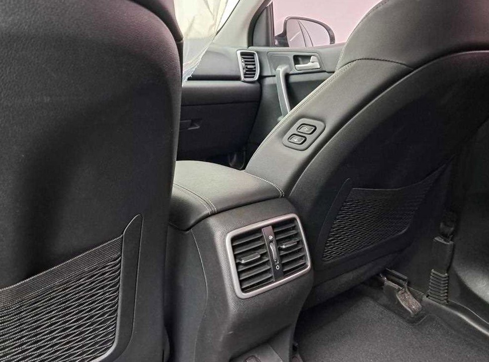 기아 스포티지 2.0 디젤 2WD 사진 16
