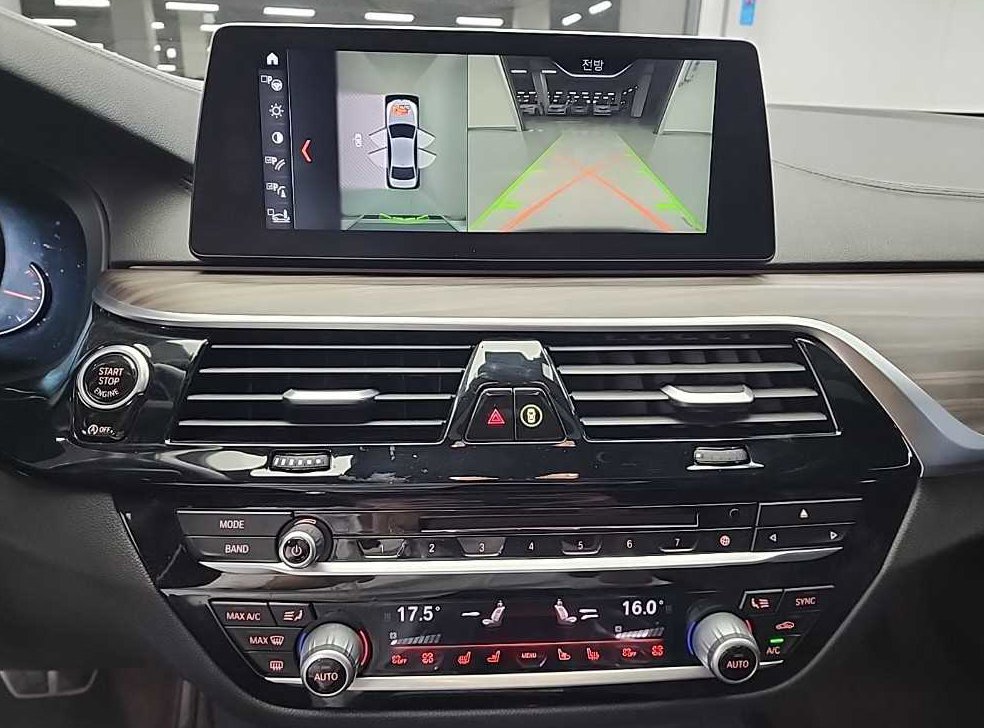 BMW 5시리즈 520d M 스포츠 플러스 사진 10