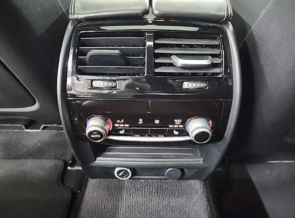 BMW 5시리즈 520d M 스포츠 플러스 사진 13