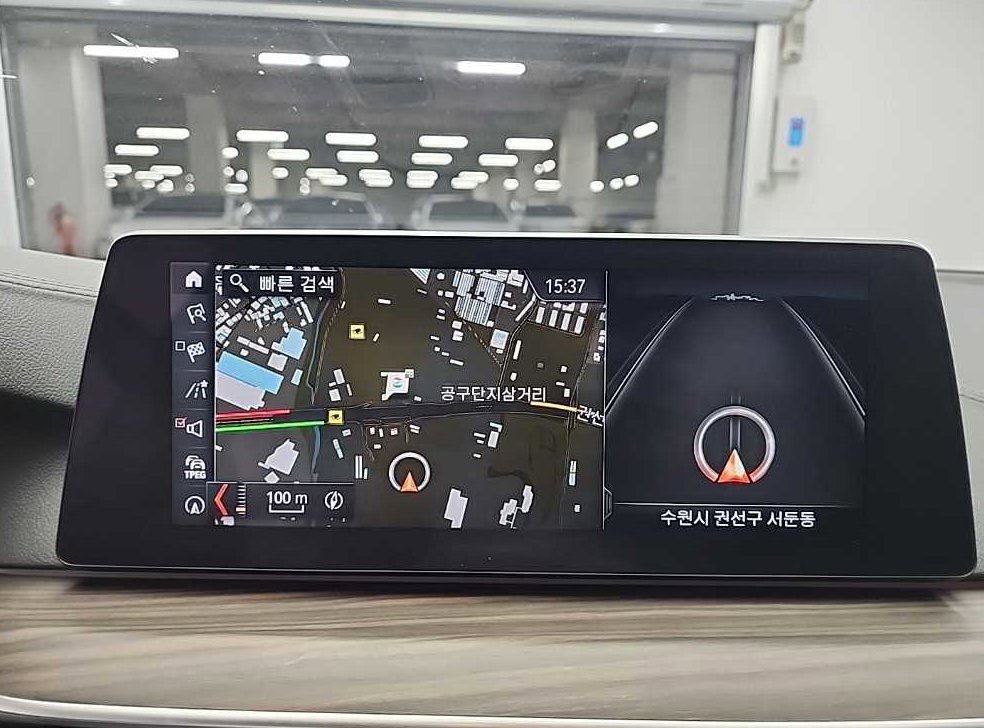 BMW 5시리즈 520d M 스포츠 플러스 사진 15