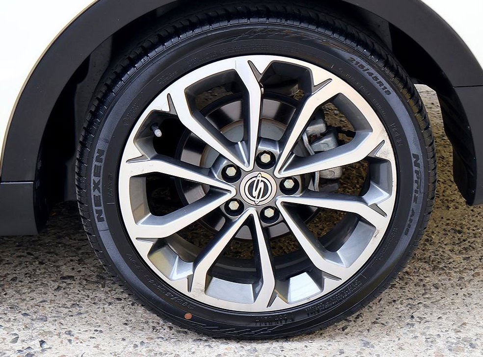 KG모빌리티(쌍용)  티볼리 2WD 가솔린 1.6 RX 사진 18