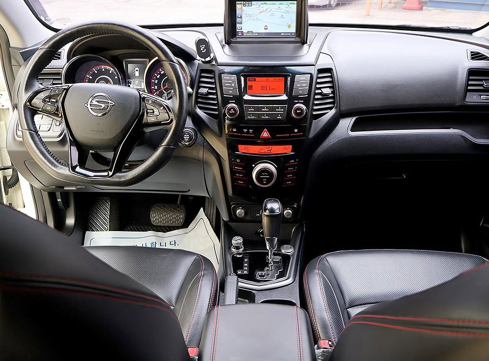 KG모빌리티(쌍용)  티볼리 2WD 가솔린 1.6 RX 사진 5