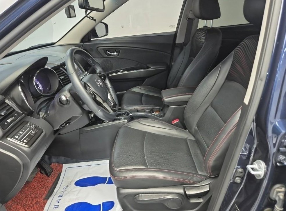 KG모빌리티(쌍용)  티볼리 2WD 가솔린 1.6 RX 사진 11