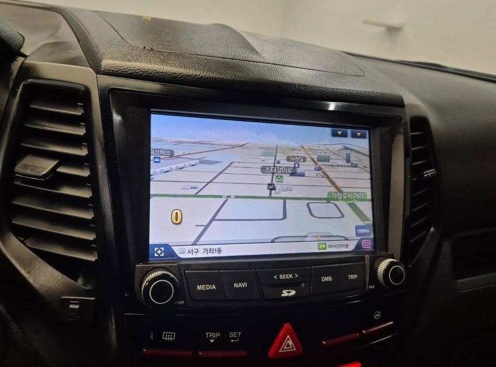 KG모빌리티(쌍용)  티볼리 2WD 가솔린 1.6 RX 사진 13