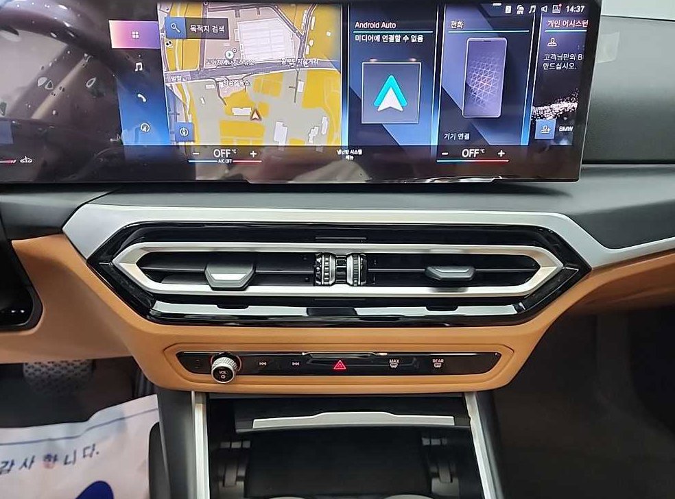 BMW 3시리즈 320i 사진 10
