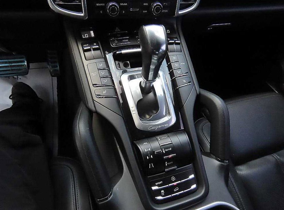 포르쉐 카이엔 4.8 S 사진 10