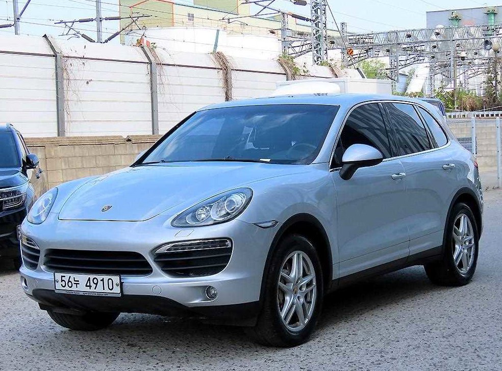 포르쉐 카이엔 4.8 S 사진 2