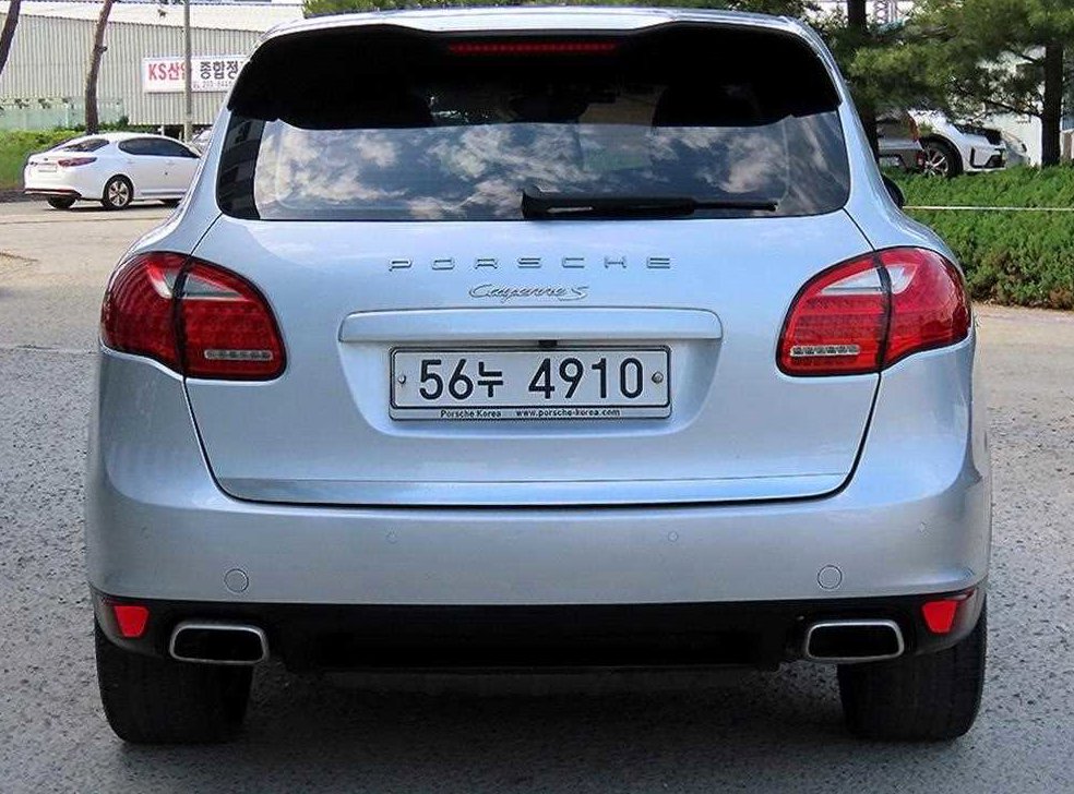 포르쉐 카이엔 4.8 S 사진 4