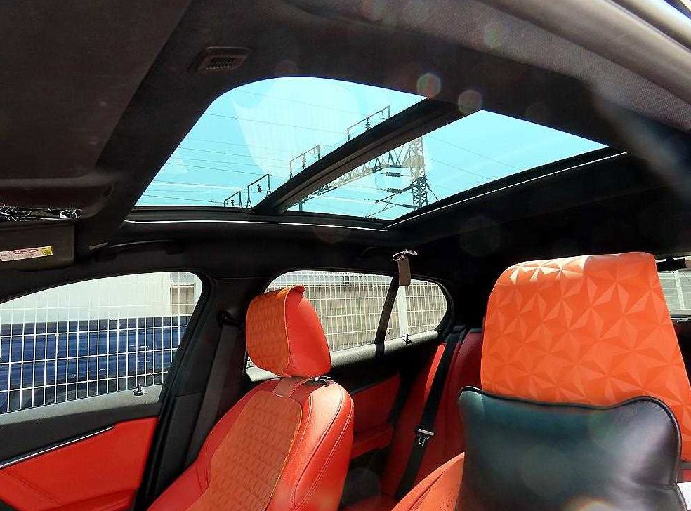 BMW 1시리즈 120i M 스포츠 사진 17