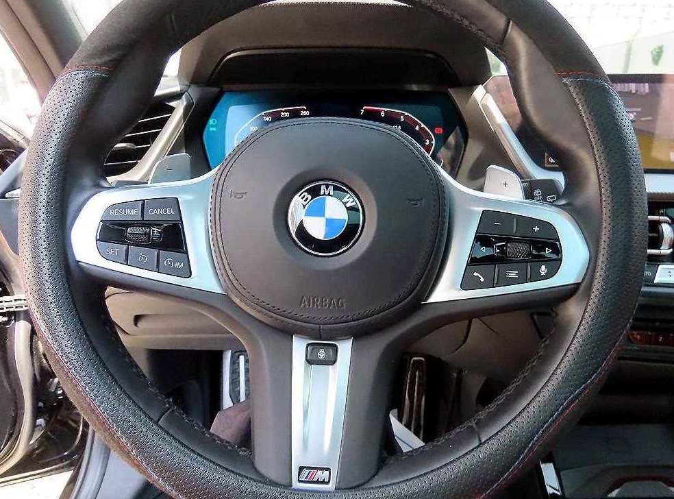 BMW 1시리즈 120i M 스포츠 사진 8