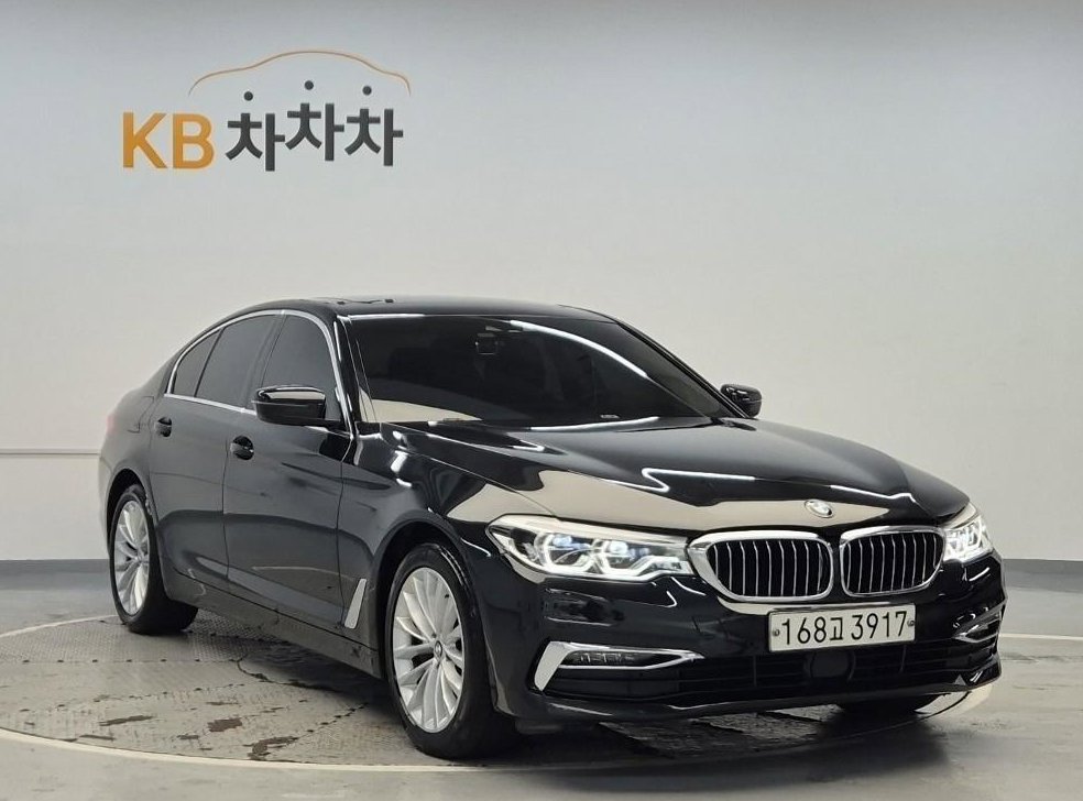 BMW 5시리즈 530i 럭셔리 플러스 사진 2
