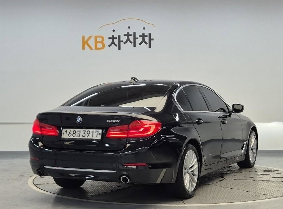 BMW 5시리즈 530i 럭셔리 플러스 사진 4