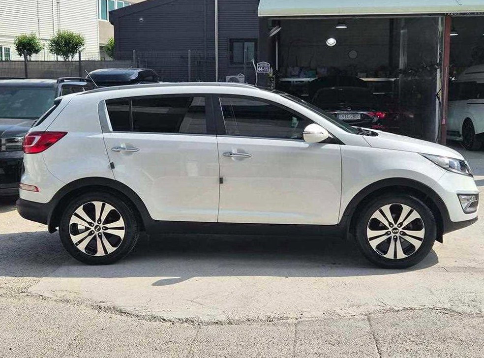 기아 스포티지 2WD LIMITED 사진 3