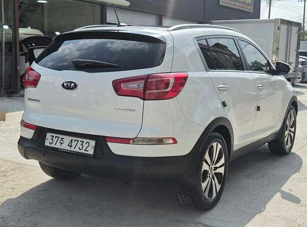 기아 스포티지 2WD LIMITED 사진 4