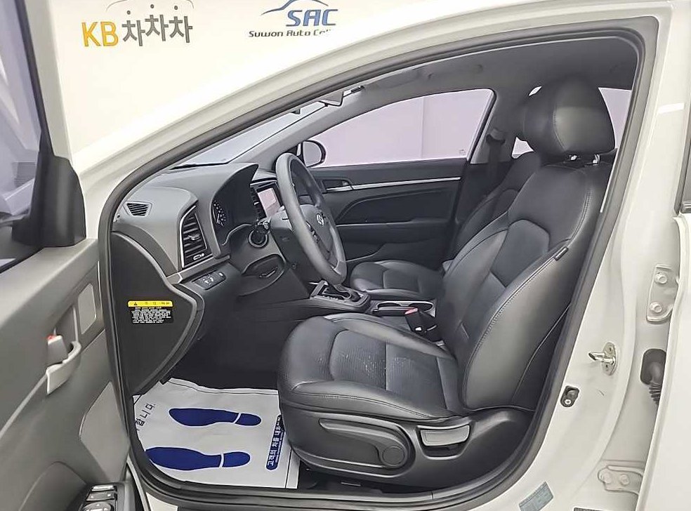 현대 아반떼 1.6 GDI 밸류 플러스 사진 11