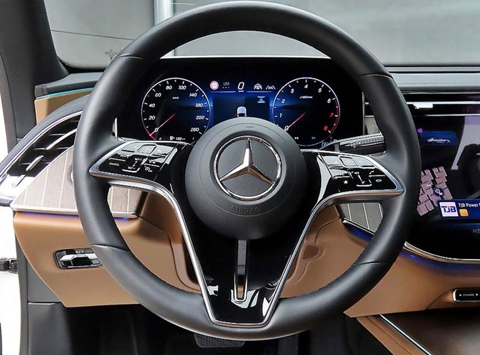 벤츠 E 클래스 E450 4MATIC 사진 9