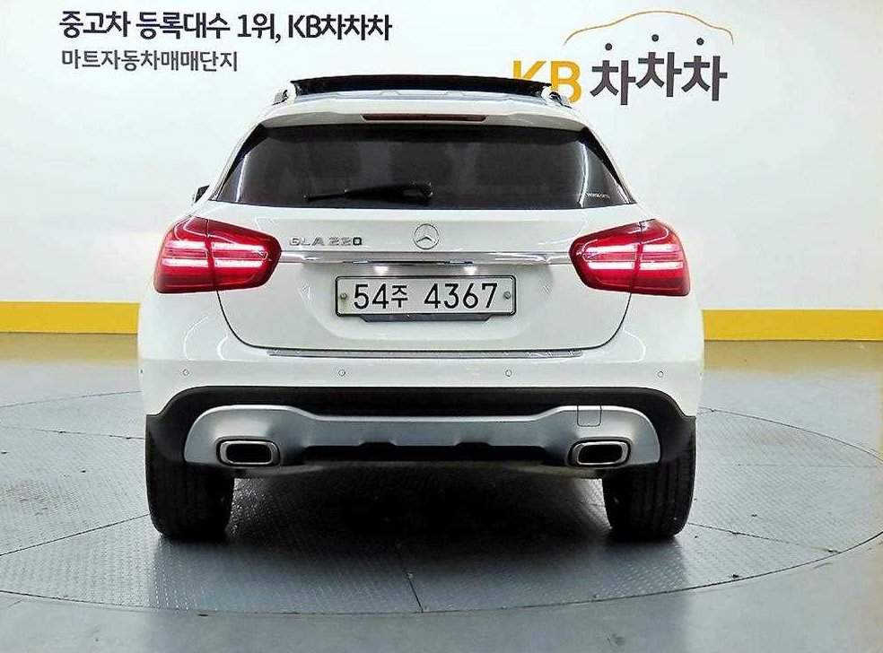 벤츠 GLA 클래스 GLA220 사진 4