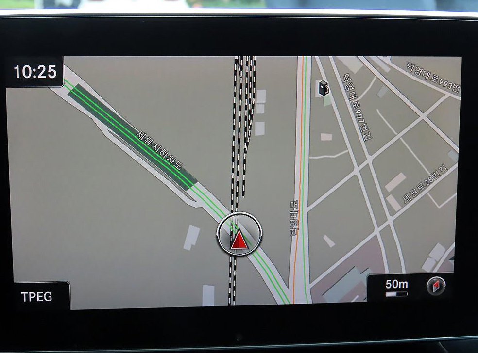 벤츠 C 클래스 C220 d 아방가르드 사진 13