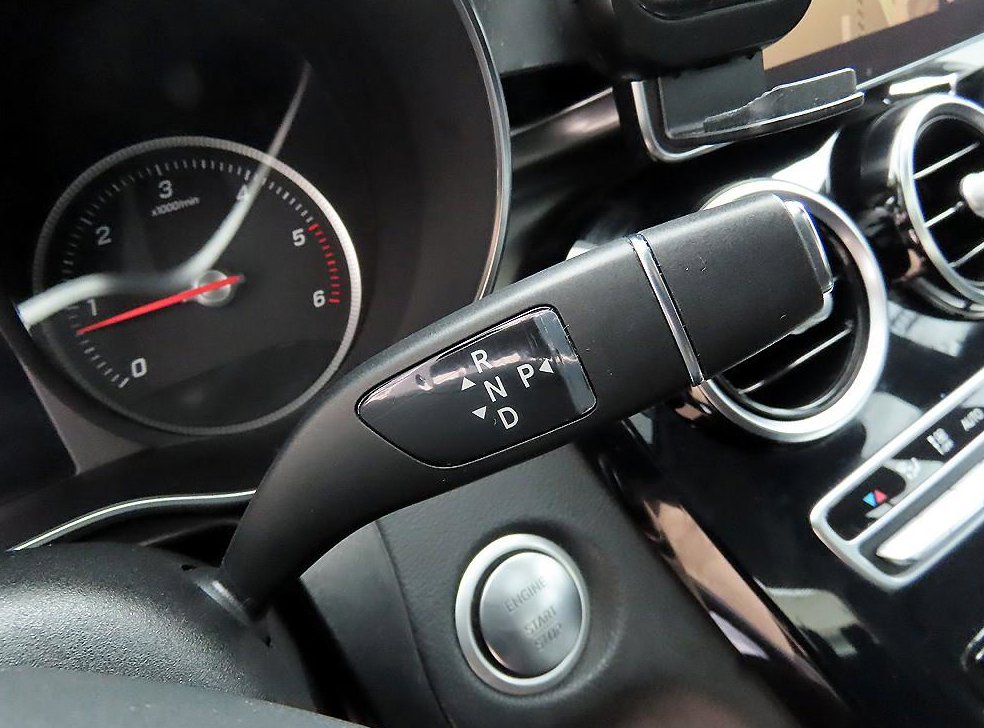 벤츠 C 클래스 C220 d 아방가르드 사진 9