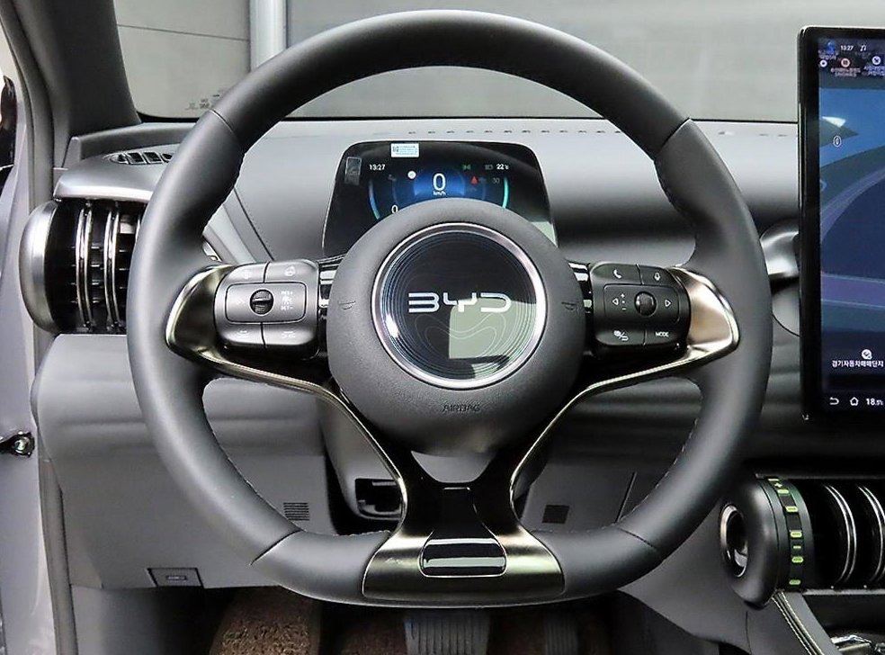 BYD 아토3 플러스 사진 9