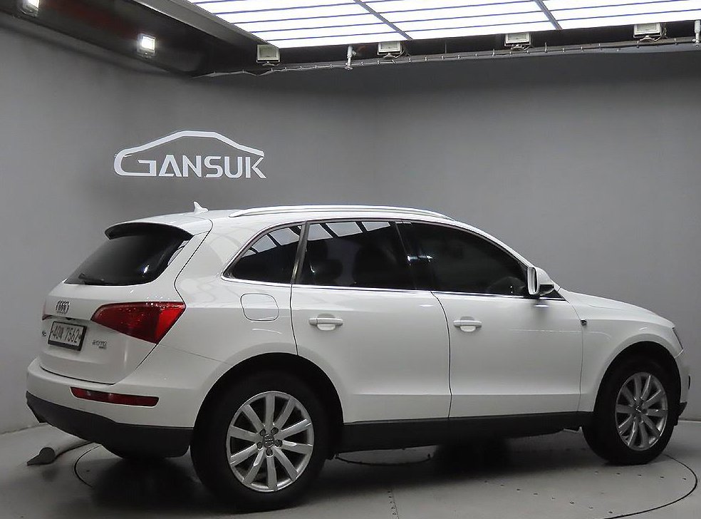 아우디 Q5 2.0 TDI 콰트로 다이나믹 사진 4
