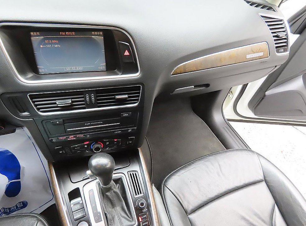 아우디 Q5 2.0 TDI 콰트로 다이나믹 사진 7