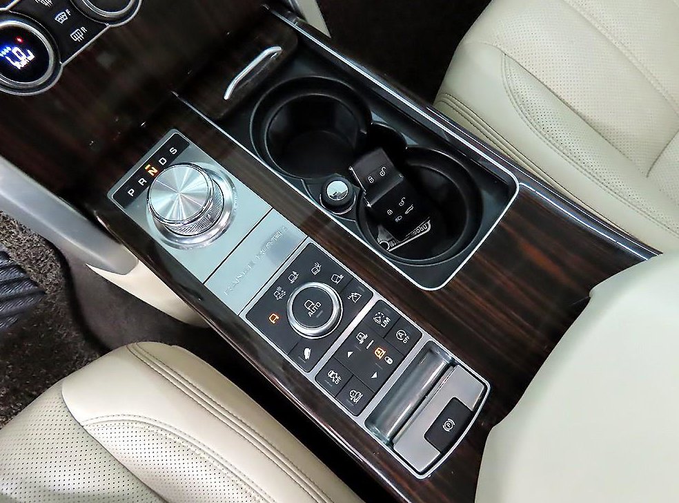 랜드로버 레인지로버 4.4 SDV8 VOGUE SE LWB 디젤 사진 10