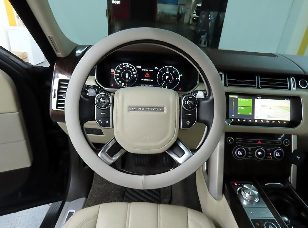 랜드로버 레인지로버 4.4 SDV8 VOGUE SE LWB 디젤 사진 9