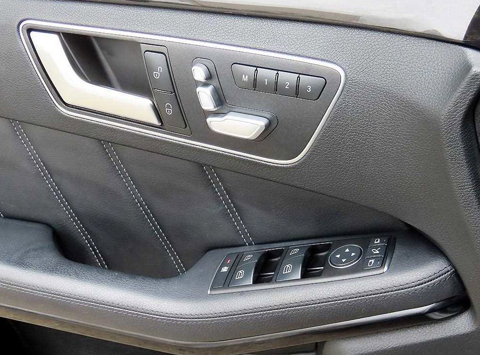 벤츠 E 클래스 E300 4MATIC 아방가르드 사진 11