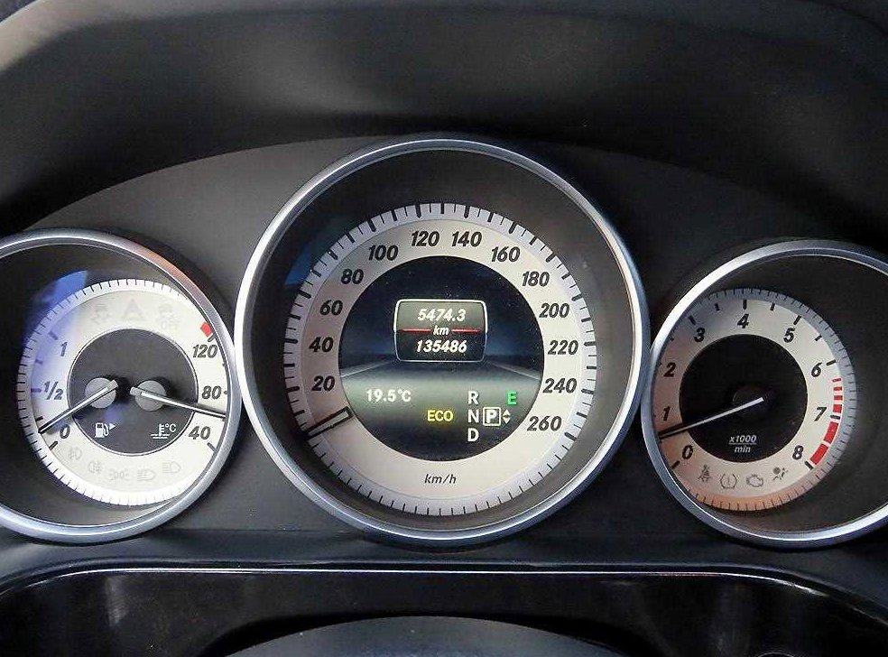 벤츠 E 클래스 E300 4MATIC 아방가르드 사진 9