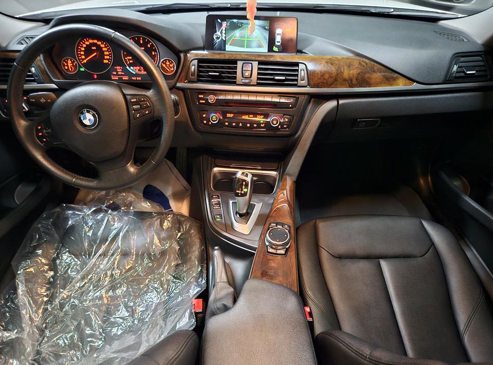 BMW 3시리즈 320d 사진 8