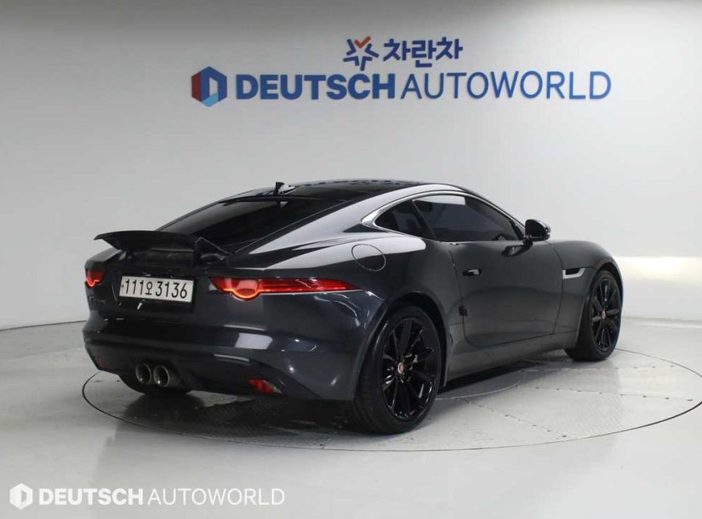 재규어 F-TYPE 3.0 S 쿠페 사진 2