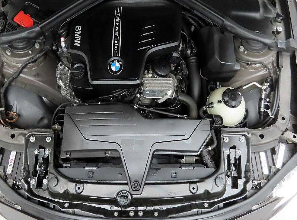 BMW 3시리즈 320i 사진 20