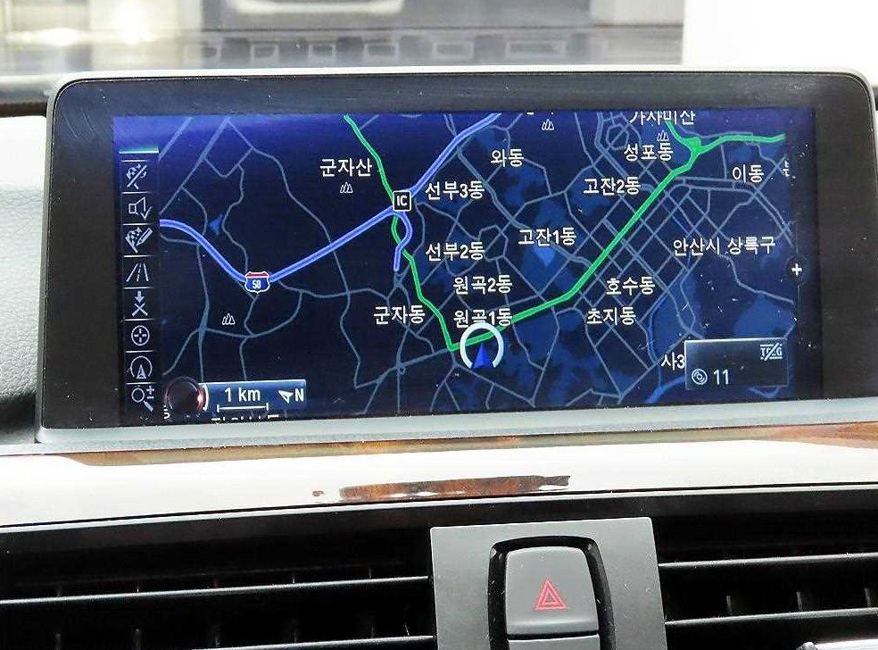 BMW 3시리즈 320i 사진 9