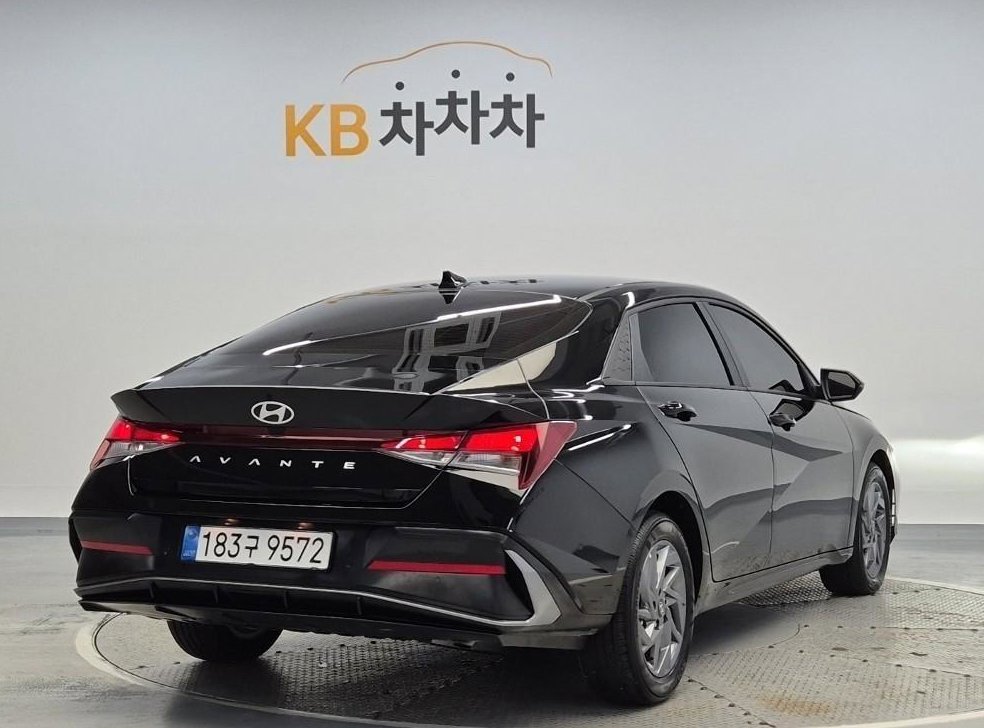 현대 아반떼 1.6 HEV 사진 4