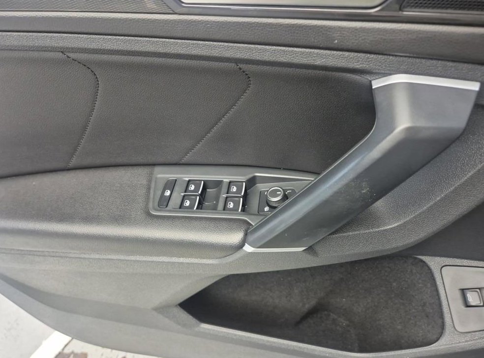 폭스바겐 티구안 2.0 TDI 프레스티지 4모션 사진 16