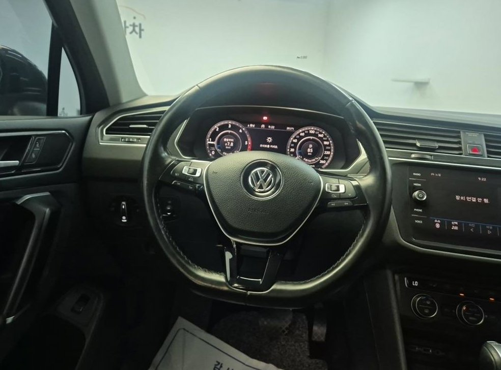 폭스바겐 티구안 2.0 TDI 프레스티지 4모션 사진 8