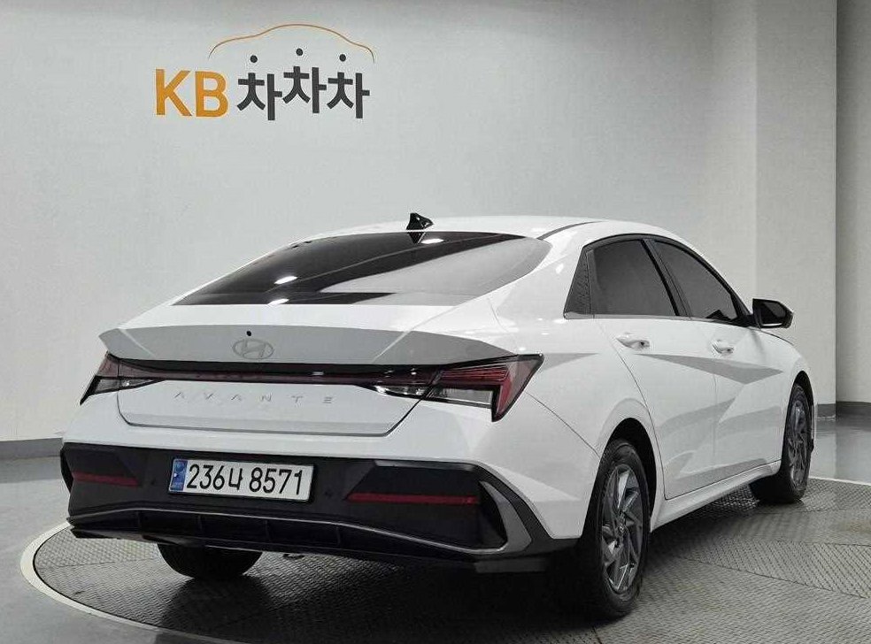 현대 아반떼 1.6 가솔린 사진 3