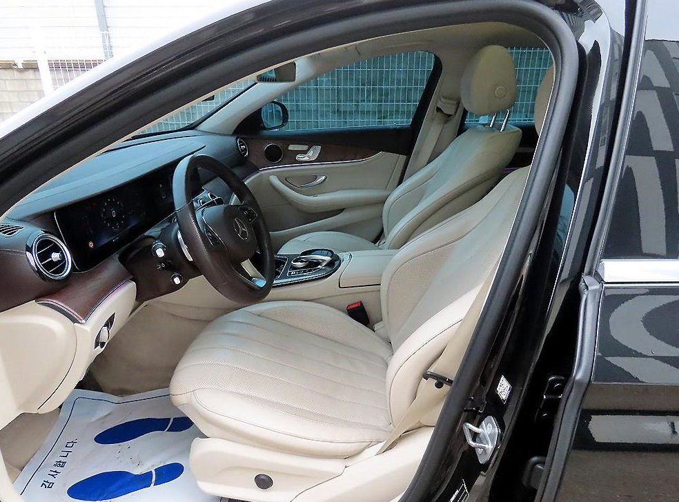 벤츠 E 클래스 E300 익스클루시브 사진 5